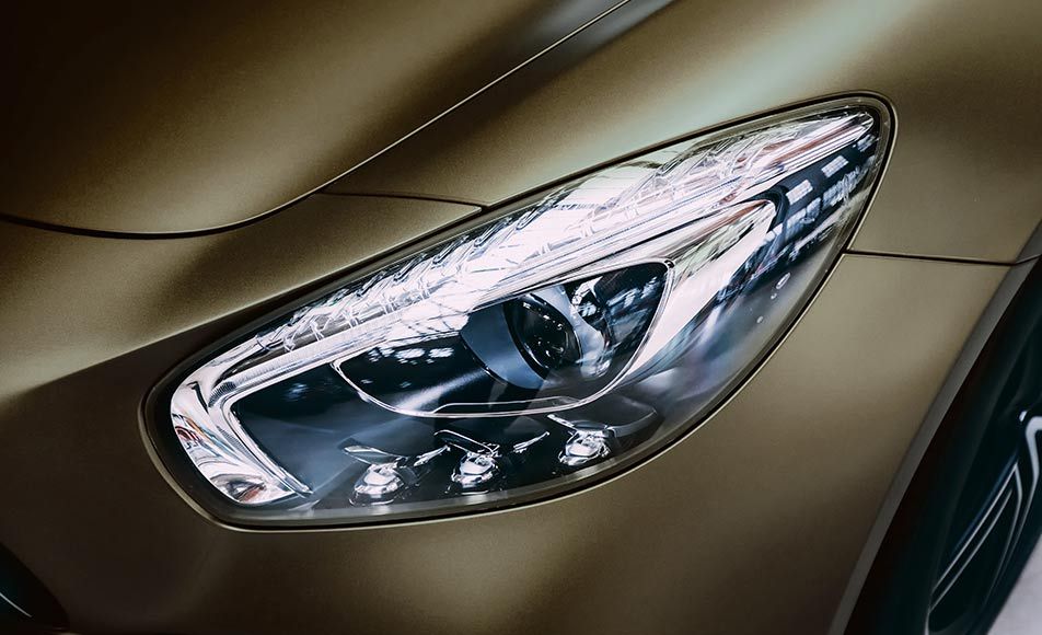Metamark MetaCast® MCX-73 Capri Bronze - 1520mm Wide - Price/Metre - Image 2